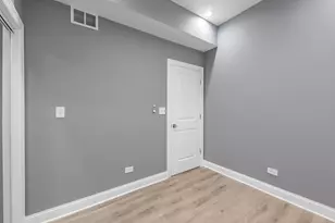 7335 S Greenwood Ave, Chicago, IL 60619 - Photo 32