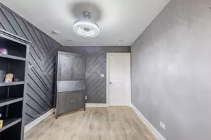 7335 S Greenwood Ave, Chicago, IL 60619 - Photo 18