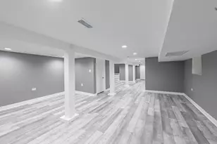 7335 S Greenwood Ave, Chicago, IL 60619 - Photo 20