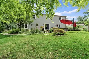 1554 Deer Run, Gurnee, IL 60031 - Photo 18