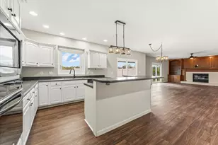 302 County Rd 2650 N, Mahomet, IL 61853 - Photo 36