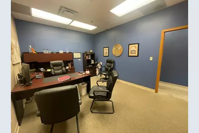 650 Spring Hill Ring Road #2000, West Dundee, IL 60118 - Photo 6