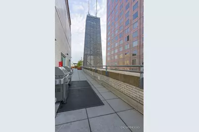777 N Michigan Avenue #2108, Chicago, IL 60611 - Photo 32