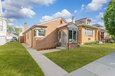 5322 W Addison Street, Chicago, IL 60641 - Photo 2