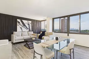 4800 S Lake Park Ave, Chicago, IL 60615 - Photo 8