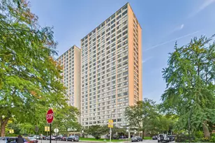 4800 S Lake Park Ave, Chicago, IL 60615 - Photo 2