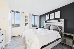 4800 S Lake Park Ave, Chicago, IL 60615 - Photo 14