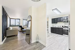 4800 S Lake Park Ave, Chicago, IL 60615 - Photo 10