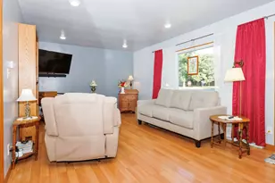 210 W North St, Colfax, IL 61728 - Photo 4