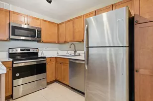 655 W Irving Park Rd, Chicago, IL 60613 - Photo 6