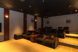 655 W Irving Park Rd, Chicago, IL 60613 - Photo 32