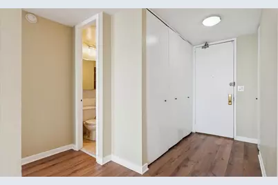 655 W Irving Park Road #3704, Chicago, IL 60613 - Photo 18