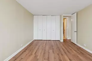 655 W Irving Park Rd, Chicago, IL 60613 - Photo 12