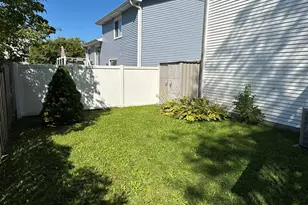 1195 Old Timber Ct, Hoffman Estates, IL 60192 - Photo 16