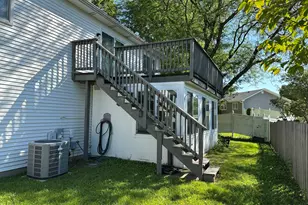 1195 Old Timber Ct, Hoffman Estates, IL 60192 - Photo 14