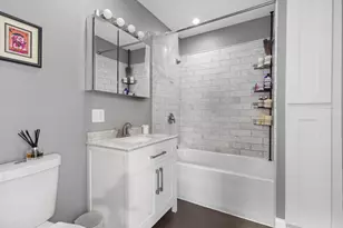 2528 N Fairfield Ave, Chicago, IL 60647 - Photo 32