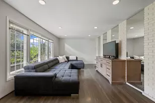 9740 Linn Ave, Schiller Park, IL 60176 - Photo 10