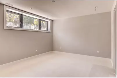 2848 N Damen Avenue #1, Chicago, IL 60618 - Photo 8