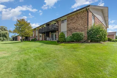 2B Kingery Quarter #207, Willowbrook, IL 60527 - Photo 14