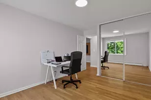 940 E Old Willow Rd, Prospect Heights, IL 60070 - Photo 8