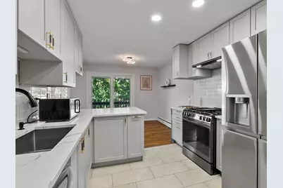 940 E Old Willow Road #305, Prospect Heights, IL 60070 - Photo 6