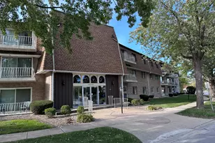 3240 N Manor Dr, Lansing, IL 60438 - Photo 18