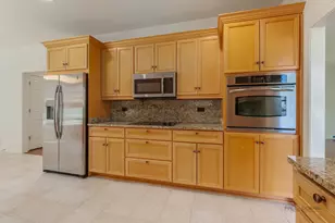 500 Andover Ct, Lake Forest, IL 60045 - Photo 16