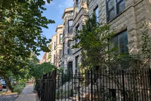 902 W Newport Ave, Chicago, IL 60657 - Photo 4