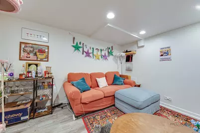 902 W Newport Avenue, Chicago, IL 60657 - Photo 46