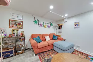 902 W Newport Ave, Chicago, IL 60657 - Photo 46