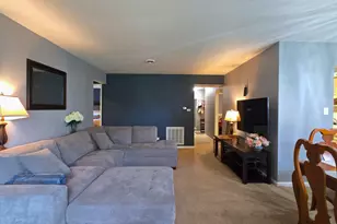 9601 S Karlov Ave, Oak Lawn, IL 60453 - Photo 4