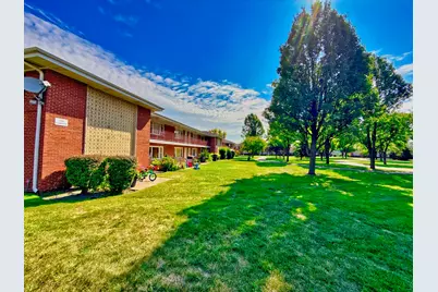 1111 E Algonquin Road #1, Arlington Heights, IL 60005 - Photo 4