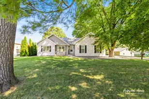 187 E Water St, Kankakee, IL 60901 - Photo 1