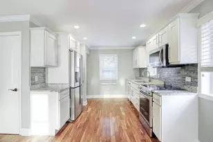 18307 Locust St, Lansing, IL 60438 - Photo 8