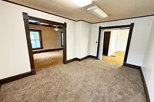 211 S Bloomington St, Streator, IL 61364 - Photo 4