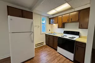 39 E Church St, Sandwich, IL 60548 - Photo 8