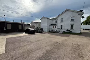 39 E Church St, Sandwich, IL 60548 - Photo 2