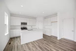 646 W Ashton Dr, Maple Park, IL 60151 - Photo 4