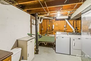 311 S Cleveland Ave, Bradley, IL 60915 - Photo 20