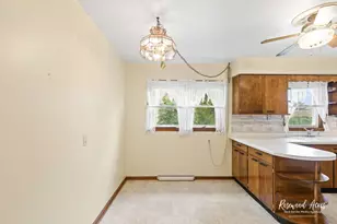 311 S Cleveland Ave, Bradley, IL 60915 - Photo 10