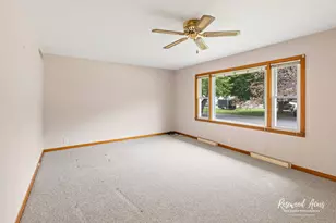 311 S Cleveland Ave, Bradley, IL 60915 - Photo 8