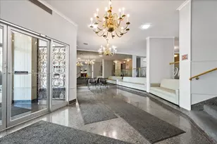 7141 N Kedzie Ave, Chicago, IL 60645 - Photo 2