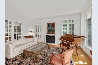 401 Glendale Avenue, Oak Brook, IL 60523 - Photo 4