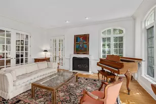 401 Glendale Ave, Oak Brook, IL 60523 - Photo 4