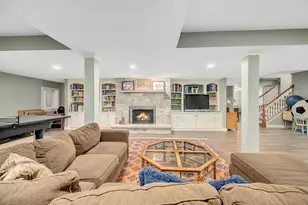 401 Glendale Ave, Oak Brook, IL 60523 - Photo 40