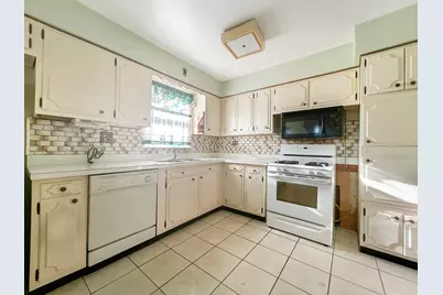 36 S Highview Avenue, Addison, IL 60101 - Photo 4