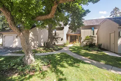 78A Foxwood Lane #M169, Lake Barrington, IL 60010 - Photo 1
