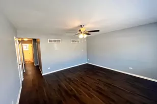 2657 W 47th St, Chicago, IL 60632 - Photo 4