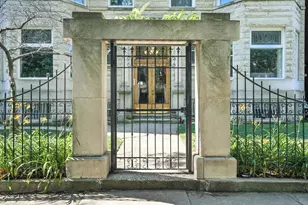 1431 W Cuyler Ave, Chicago, IL 60613 - Photo 2