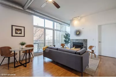 700 N Larrabee Street #115, Chicago, IL 60654 - Photo 2